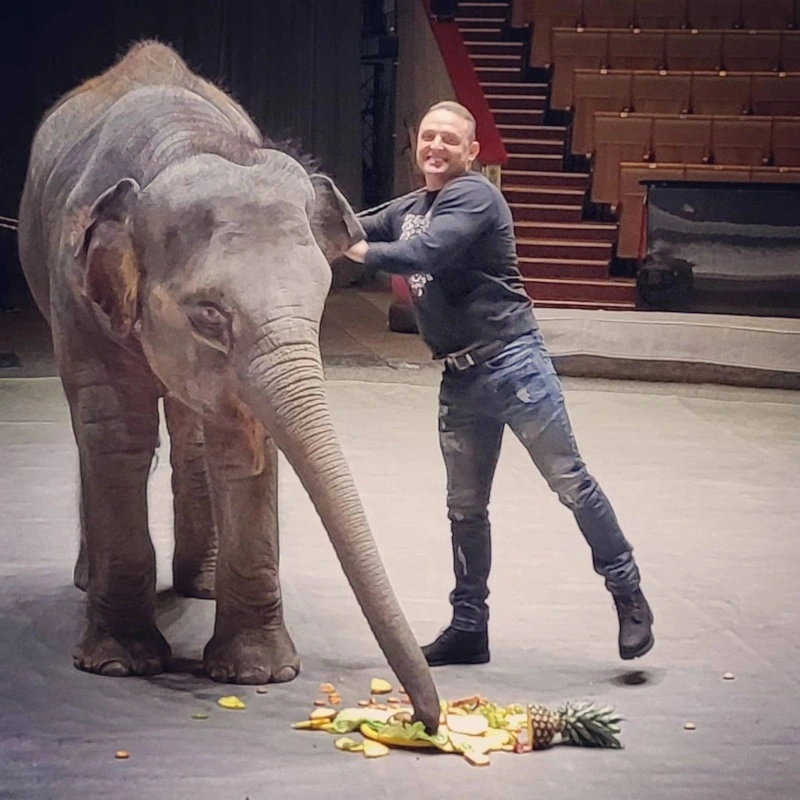 Аскольд Запашный в цирке Аскольд Запашный в цирке