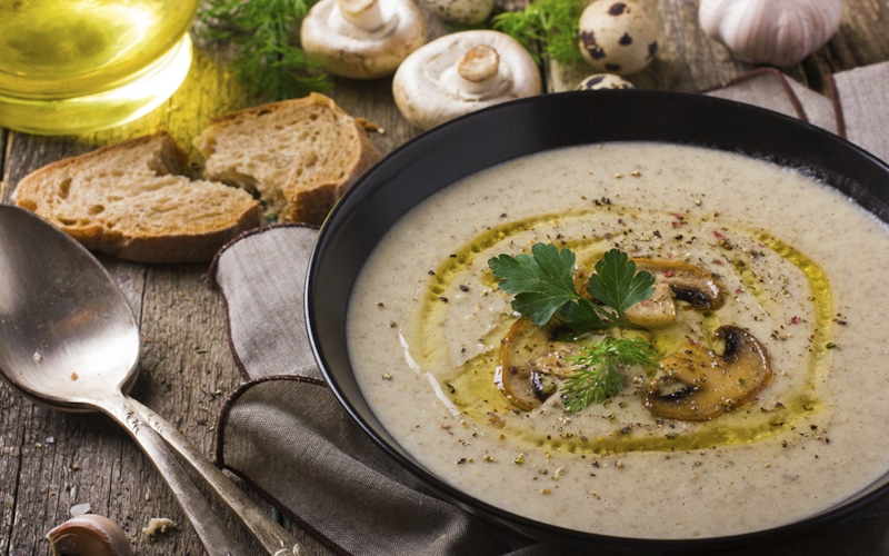 Крем-суп из шампиньонов: вкус осени