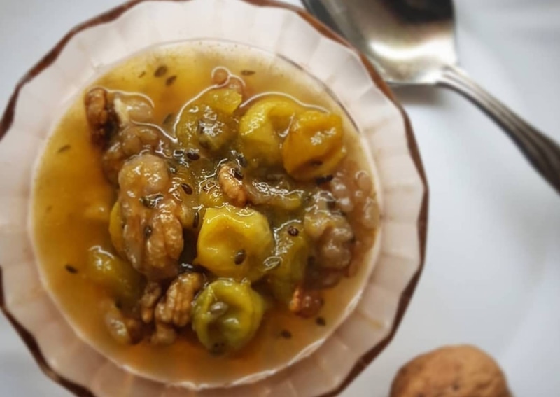 Крыжовниковое варенье: сладость с орехами