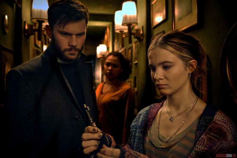 Фрейя Аллан и Джереми Ирвин