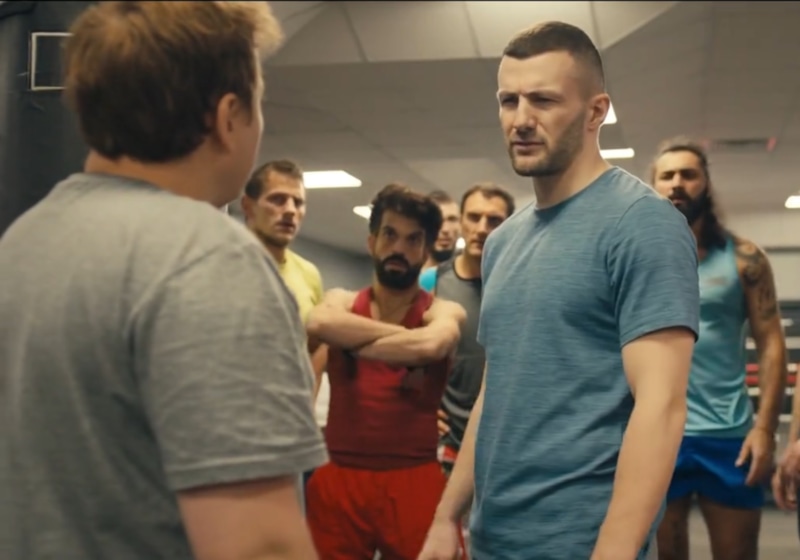 Аслан Гучетль в ситкоме «СашаТаня» Аслан Гучетль в ситкоме «СашаТаня»