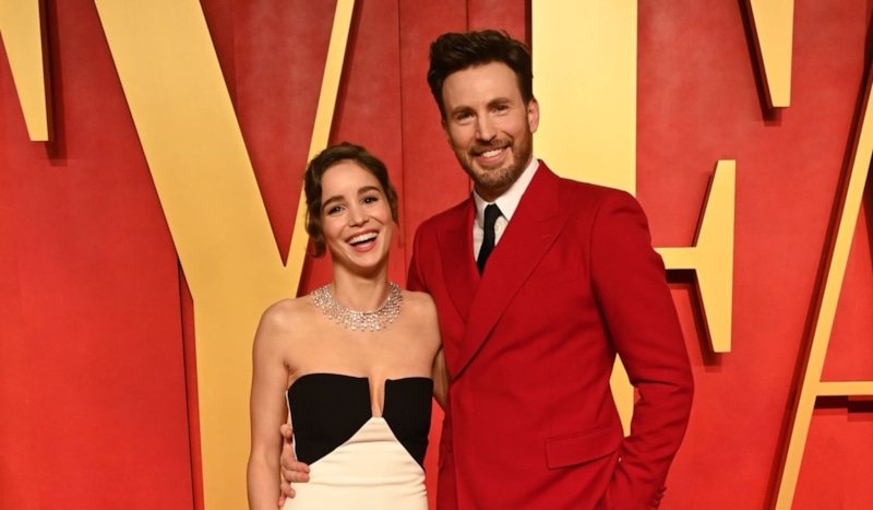 У Криса Эванса и Альбы Баптисты родился первенец