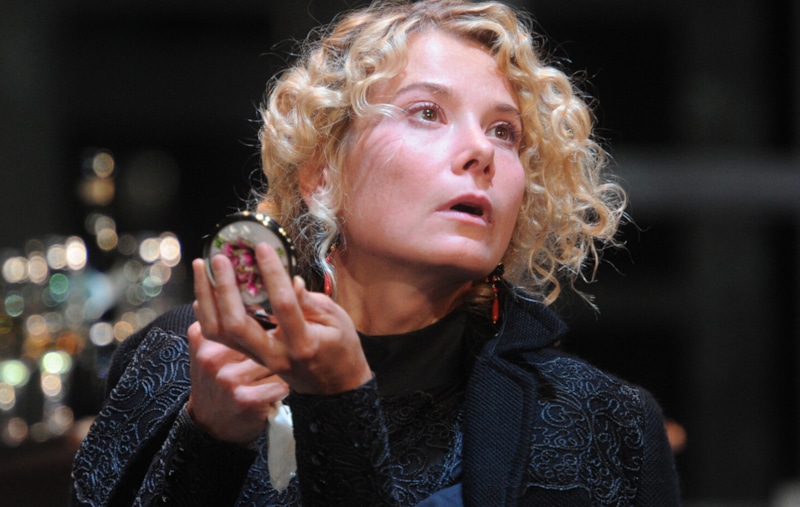 Актриса Юлия Высоцкая