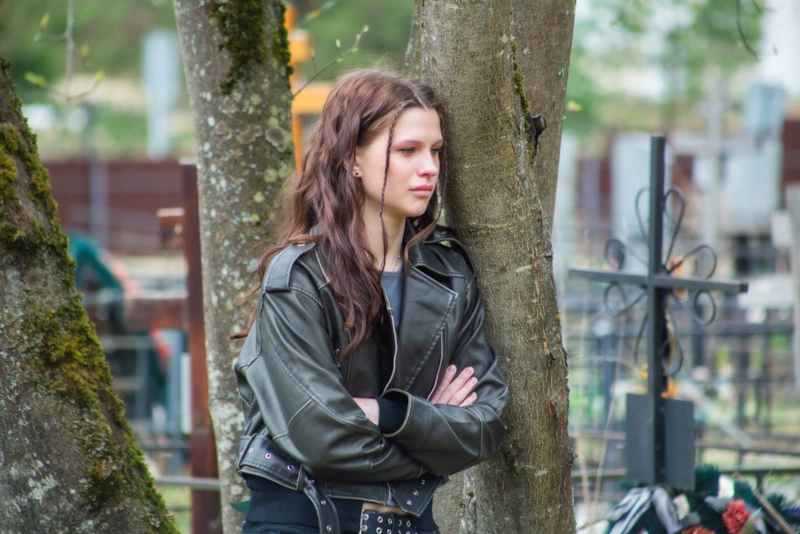 Кадр из сериала «В круге света»