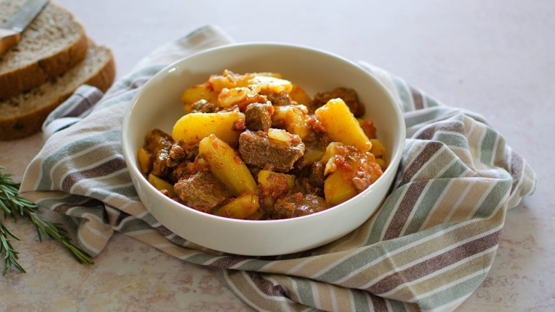 Молья де карне: мясное рагу