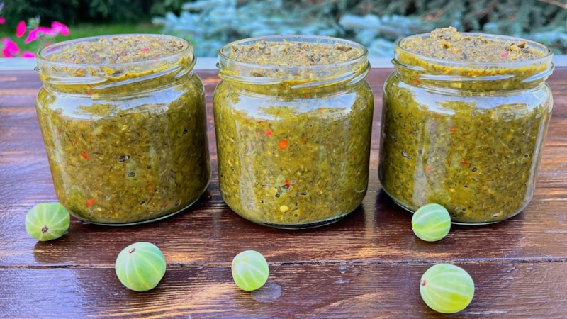 Ткемали из крыжовника: вкус с характером