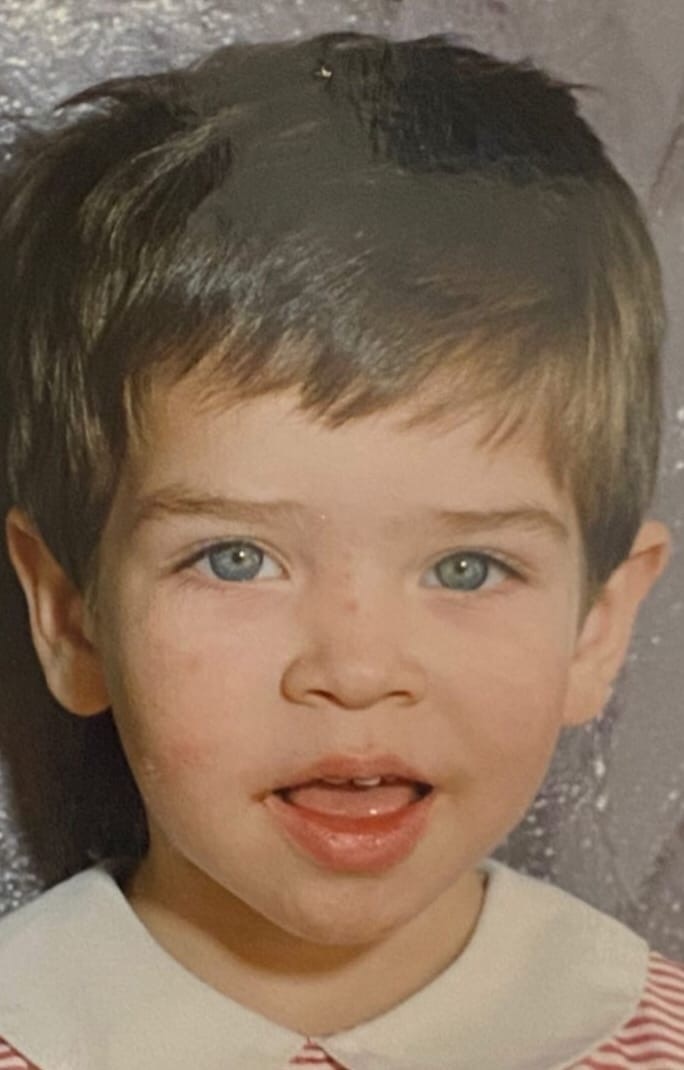 Ману Риос в детстве