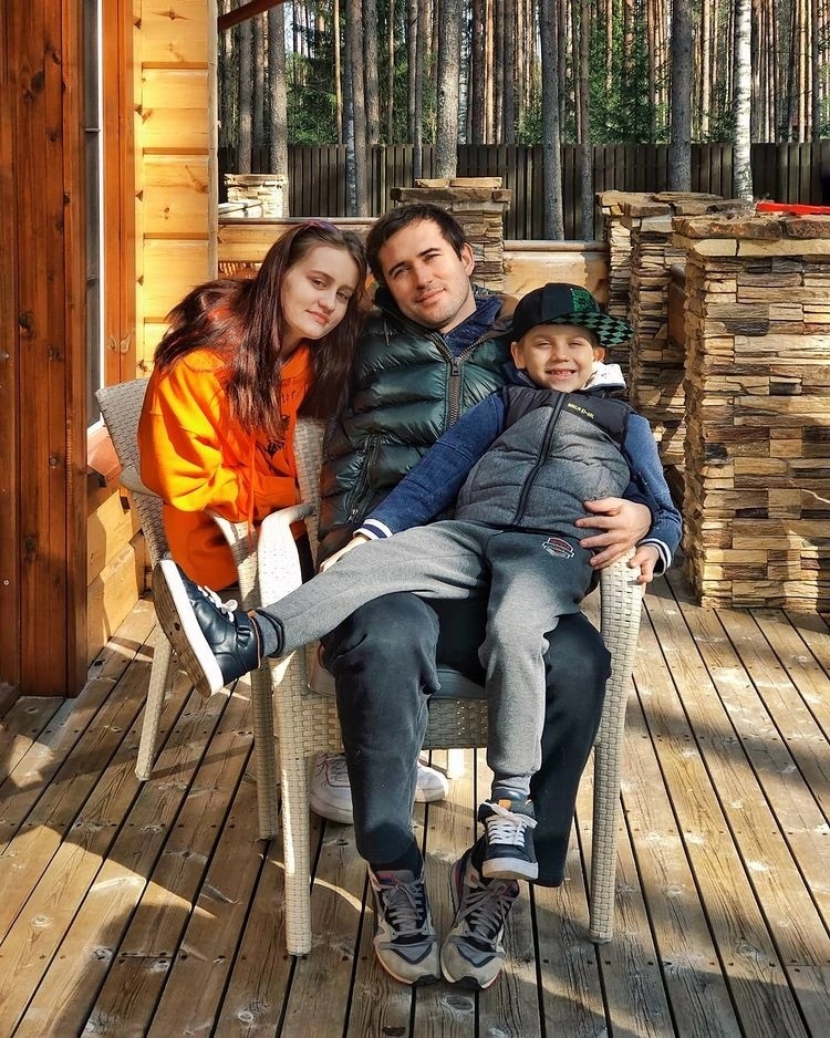 Александр Кержаков с детьми