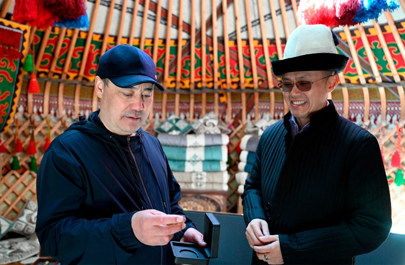 Чанпэн Чжао в Кыргызстане