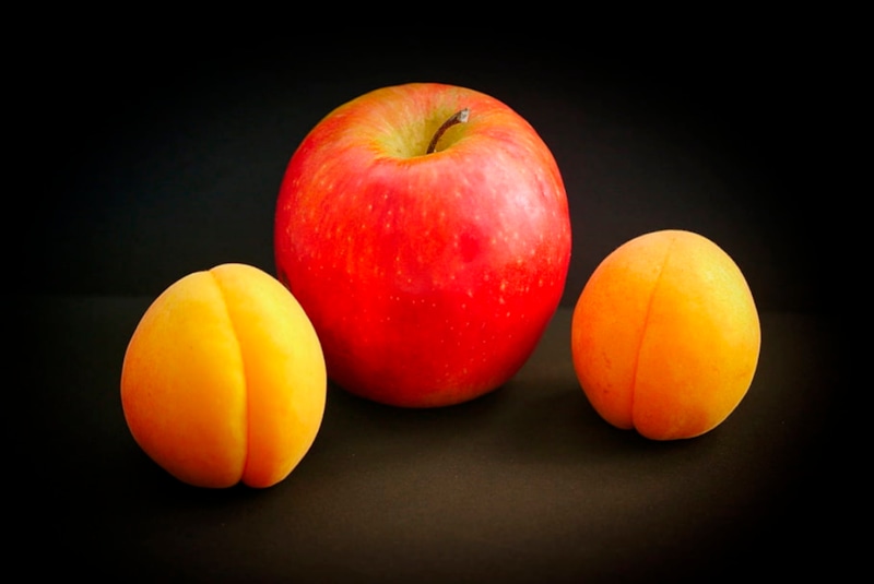 Абрикосово-яблочный салат: фруктовый коктейль