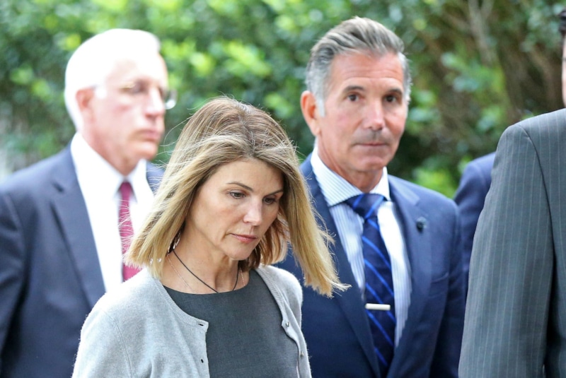 Лори вышла замуж в 1997 году за дизайнера Моссимо Джаннулли