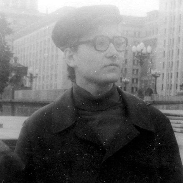 Алексей Рощин в молодости Алексей Рощин в молодости