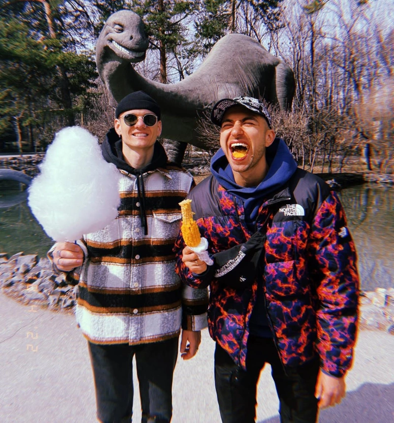 Гарри Топор и Тони Рaут