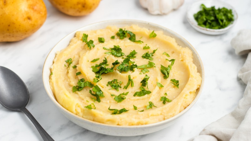 Скордалия: греческое картофельное пюре