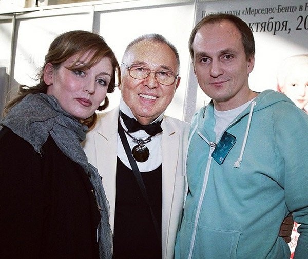 Сергей Карнаухов с женой и Вячеславом Зайцевым