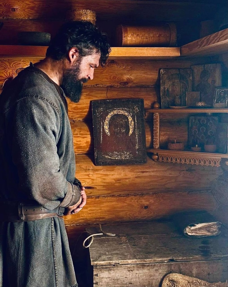 Максим Колесниченко в сериале «Хроники русской революции» Максим Колесниченко в сериале «Хроники русской революции»