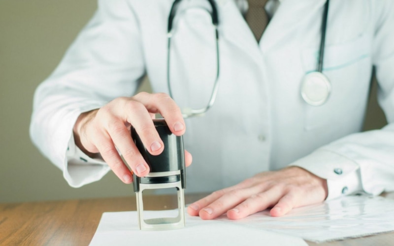 Школьная справка: защита здоровья Школьная справка: защита здоровья