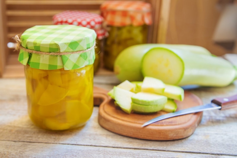 Кабачки в ананасовом сиропе: тропическая консервация