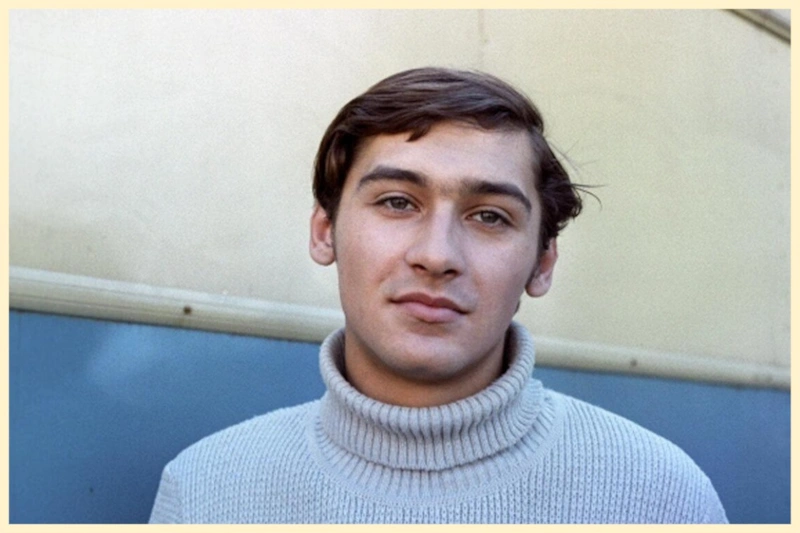 Сын Вячеслава Тихонова Владимир