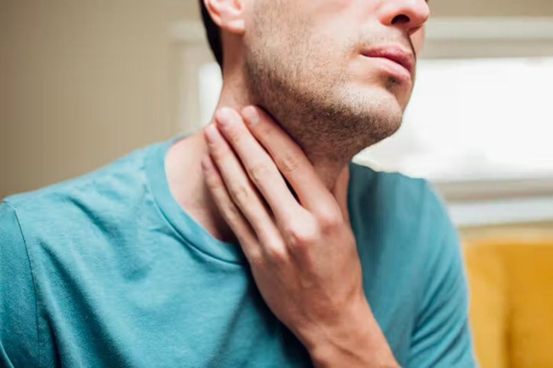 Боль в горле: 3 метода облегчения