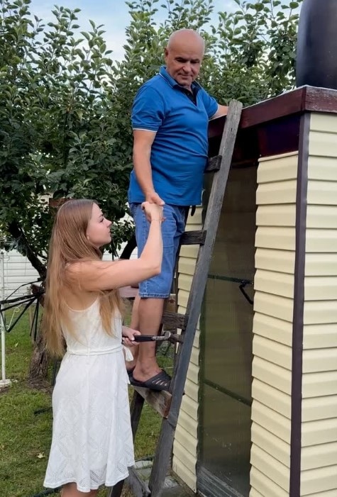 Оля Черника с отцом