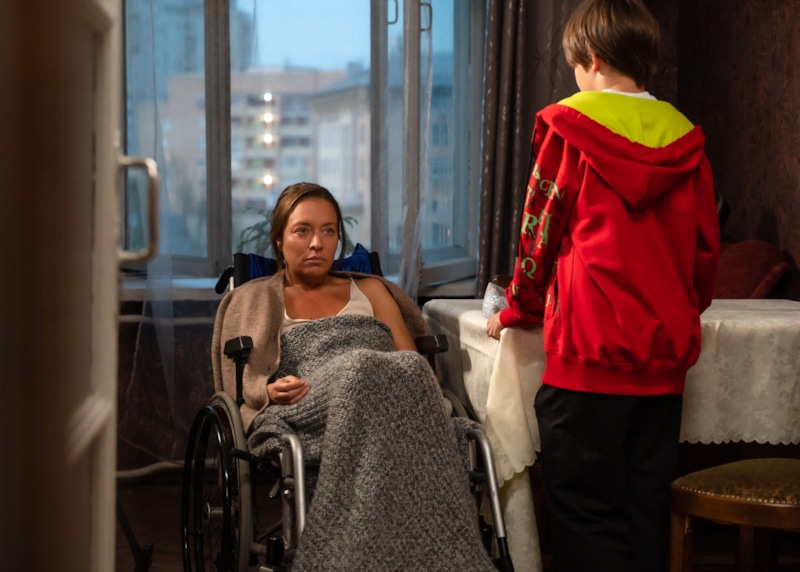 Кадр из сериала «Моя чужая семья» Кадр из сериала «Моя чужая семья»