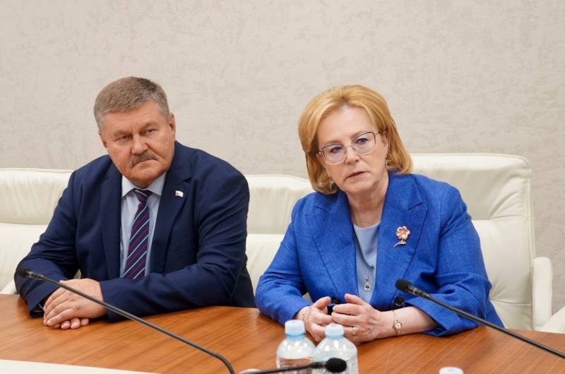 Вероника Скворцова с Константином Бусыгиным в 2025 году