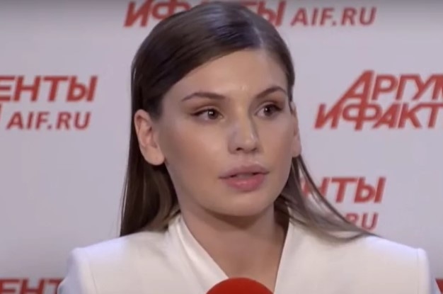 Лидия Муцольгова на пресс-конференции