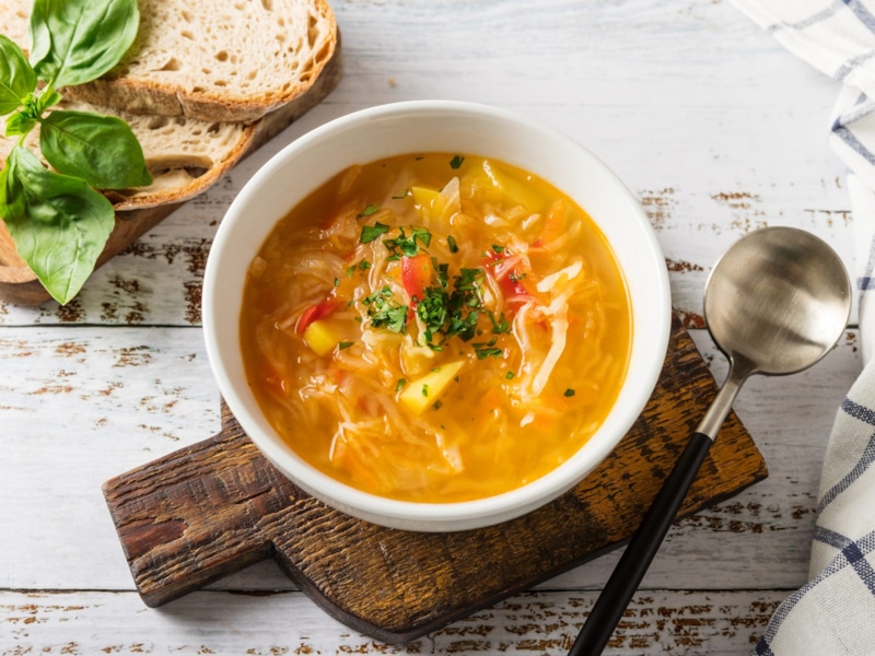 Классические щи: рецепт русской кухни