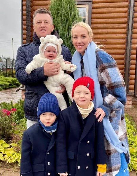 Сергей Корягин с детьми