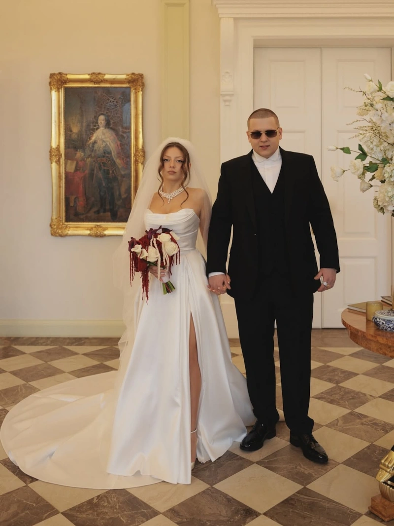 Alblak 52 с женой