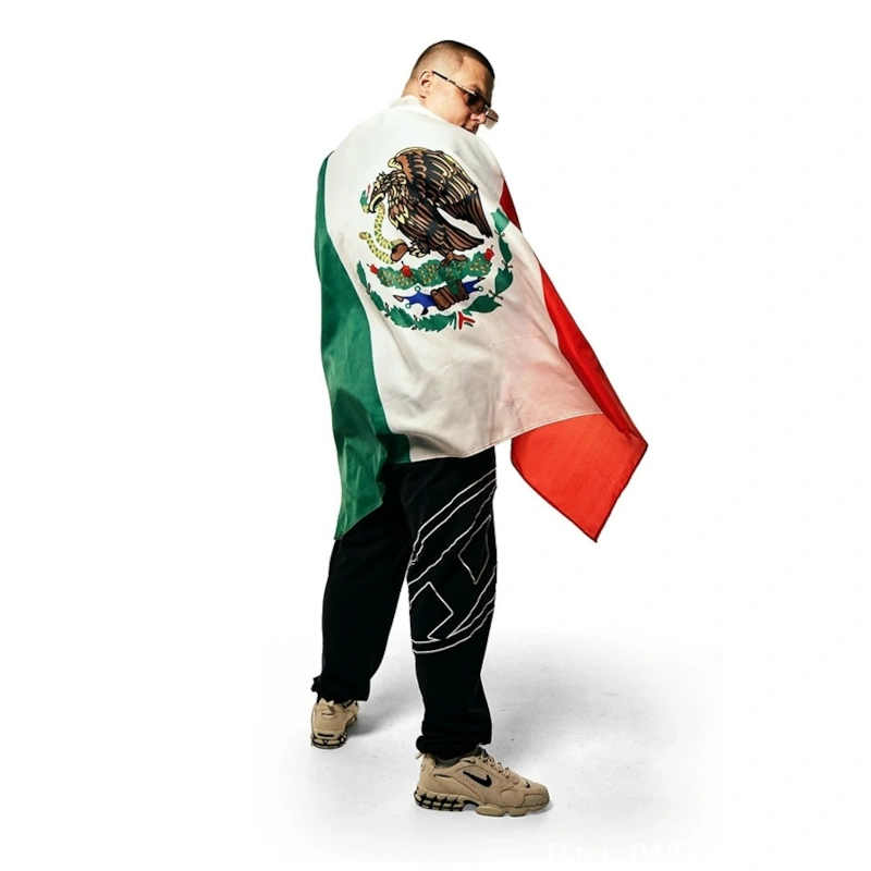 Alblak 52 с флагом Мексики