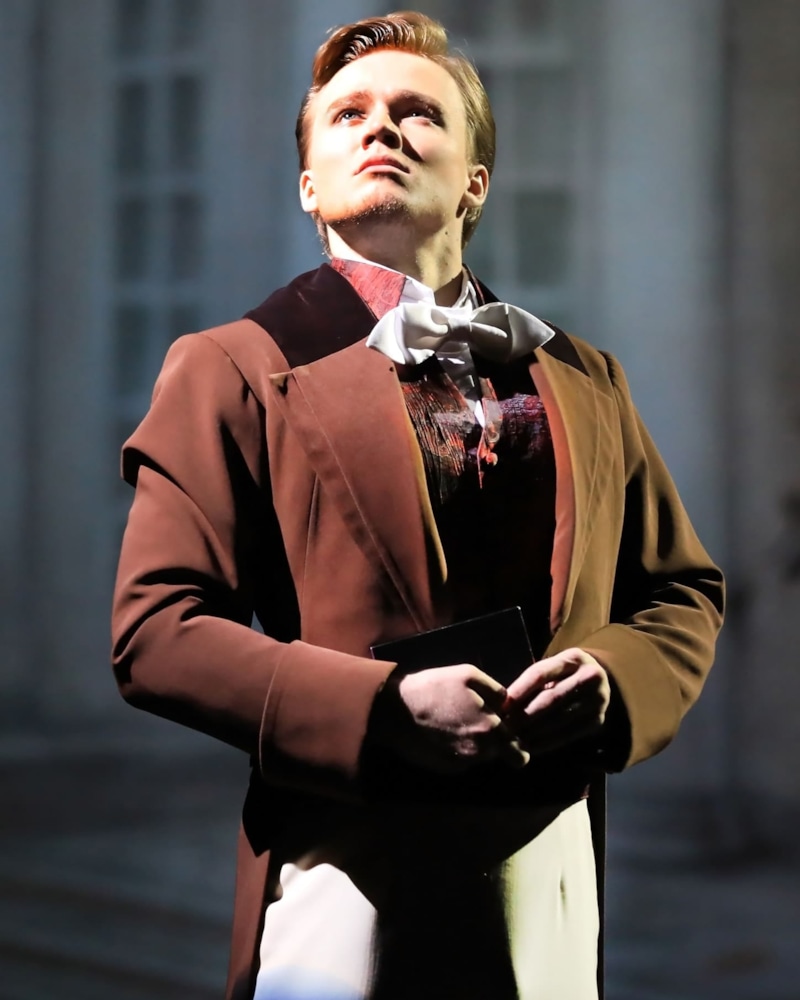 Баритон, солист оперы Михайловского театра Семен Антаков 