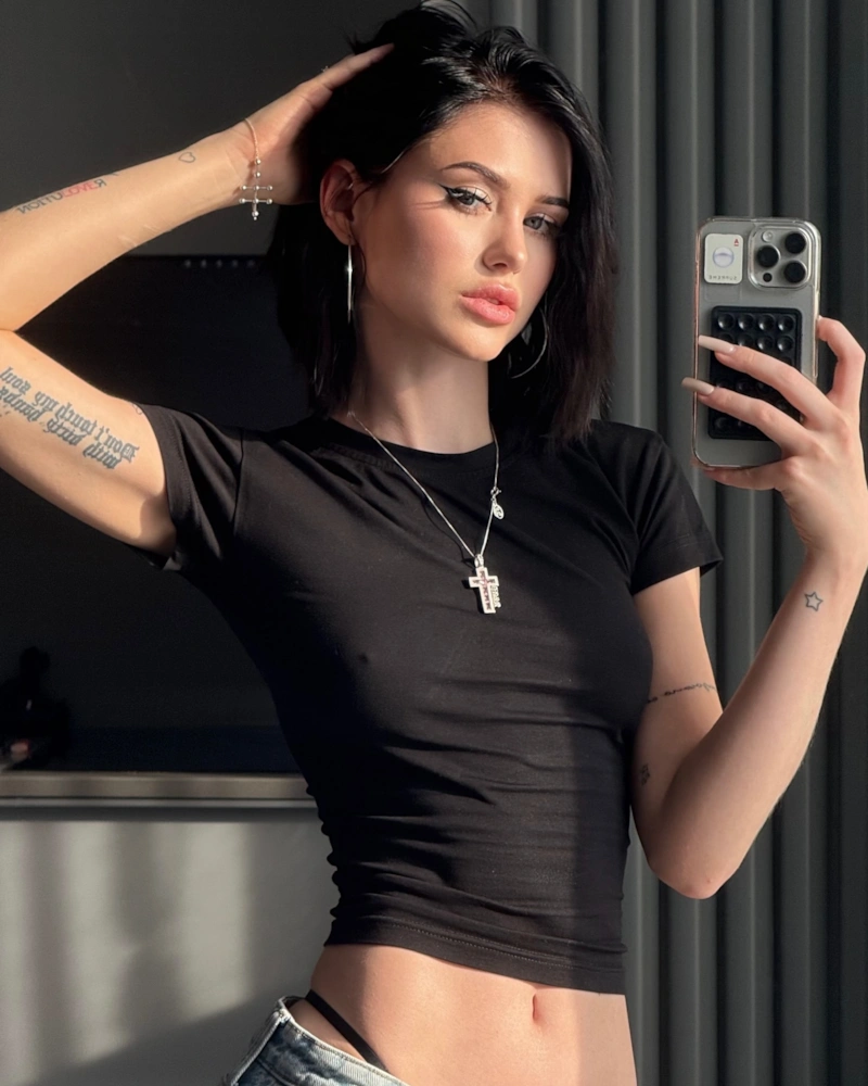 Диана Астер в 2025 году Диана Астер в 2025 году