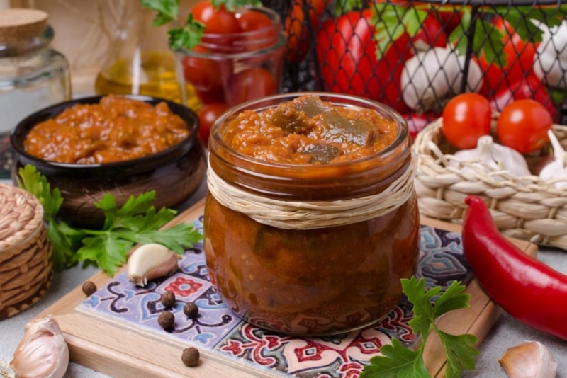 Салат «Кобра»: острый вкус для зимы