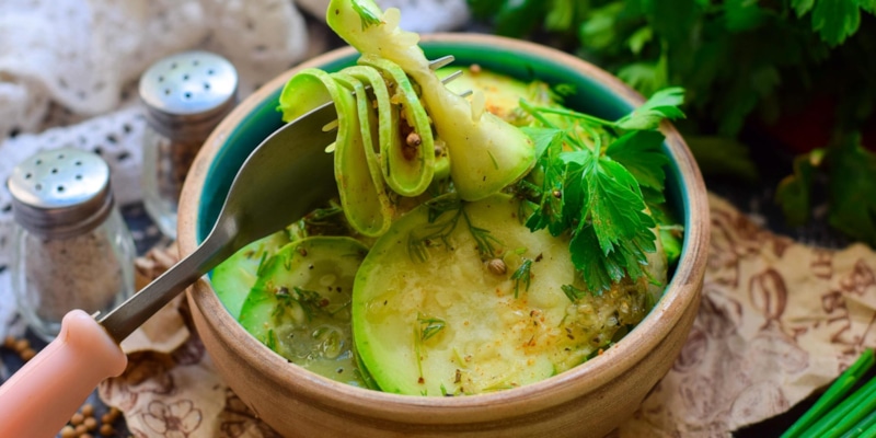 Маринованные кабачки: хруст и пряность