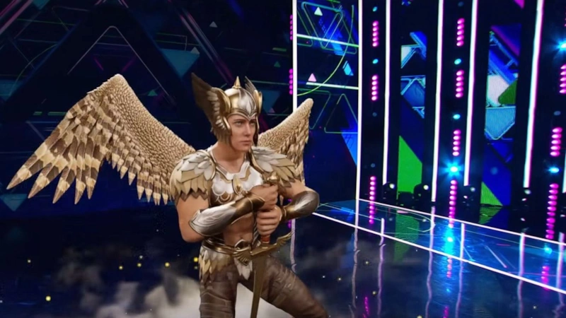 Финист - Ясный Сокол в шоу «Аватар» Финист - Ясный Сокол в шоу «Аватар»