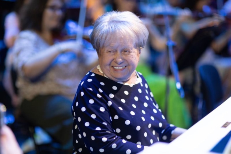 Александра Пахмутова Александра Пахмутова