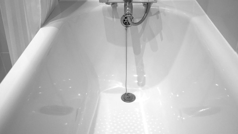 Народные методы чистки: белизна ванны возвращается