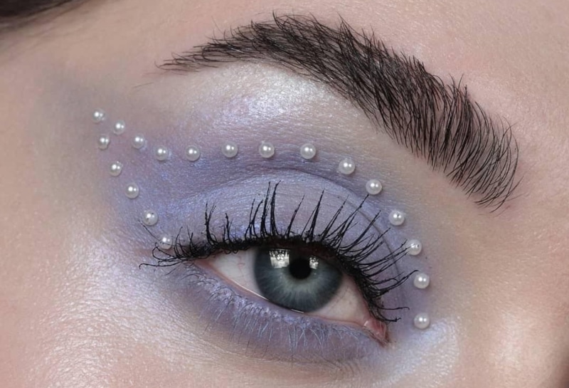 Зимний макияж: сияние и холод Зимний макияж: сияние и холод