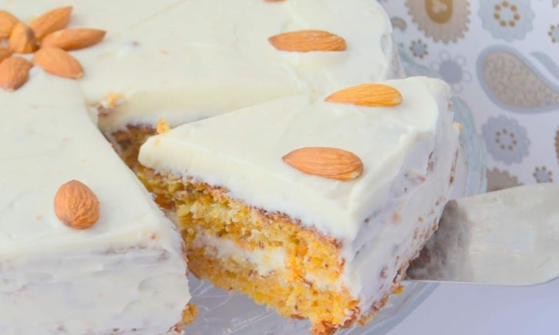 Творожный торт: морковь и миндаль