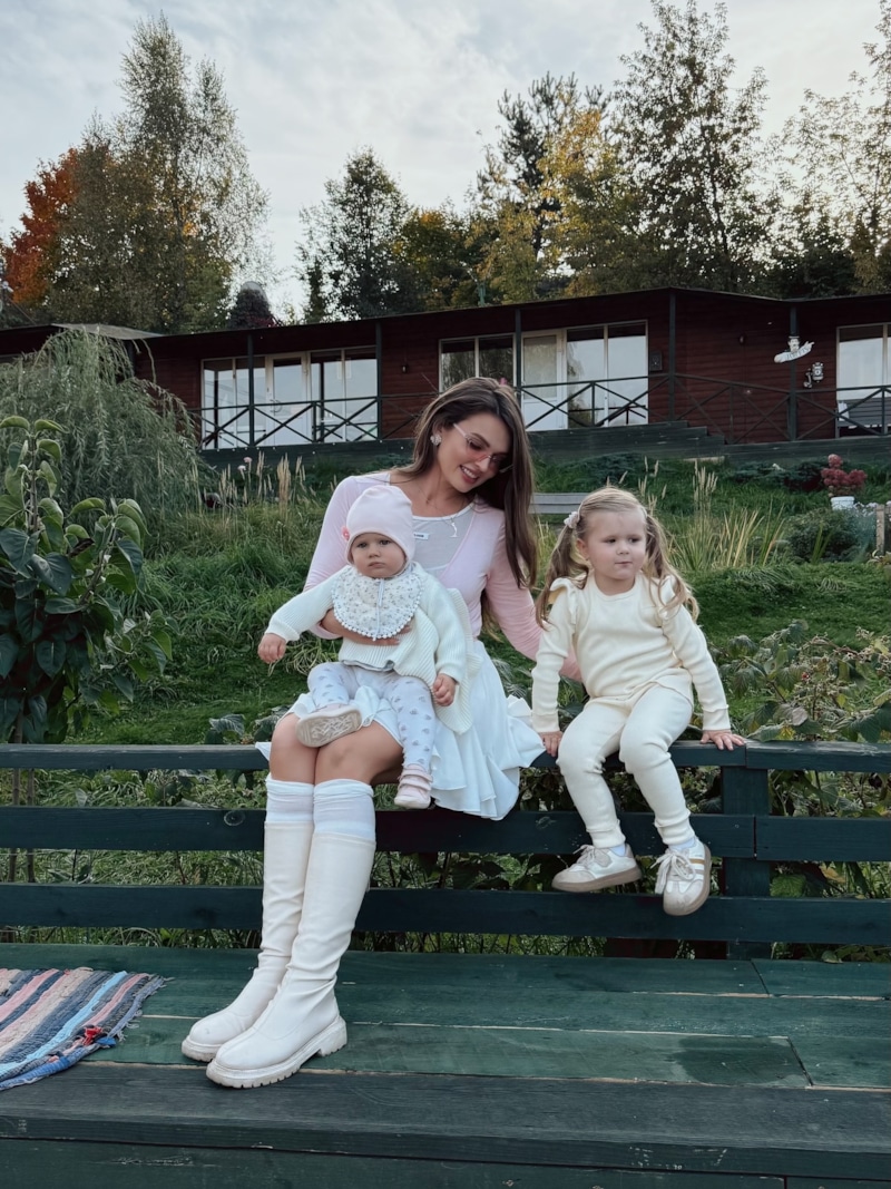 Алеся Энберт с детьми Алеся Энберт с детьми