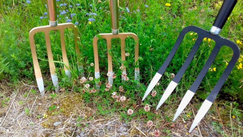 Садовые вилы: прочность и удобство