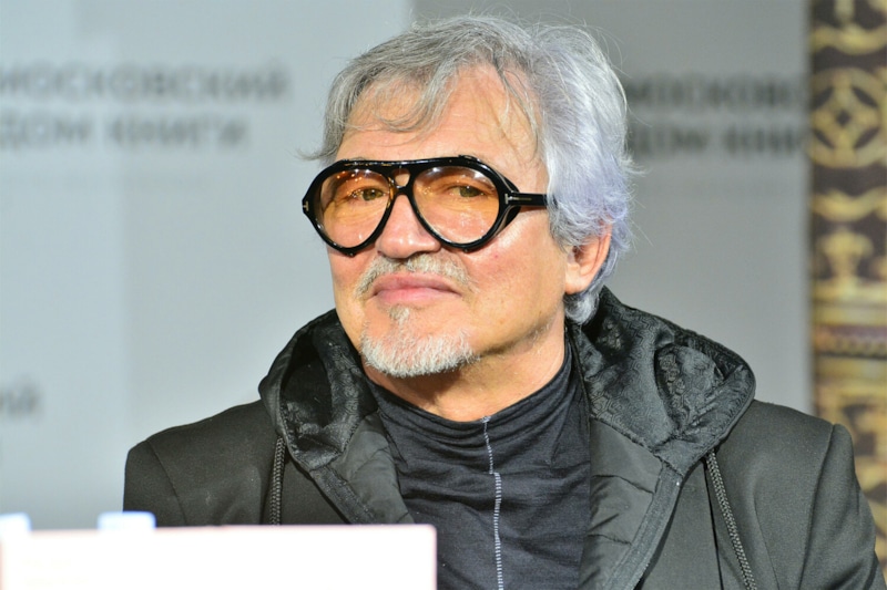 Дибров заявил о шантаже из-за видео с распахнутой ширинкой