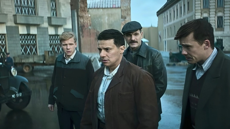 Александр Новин в сериале «Враг у ворот»