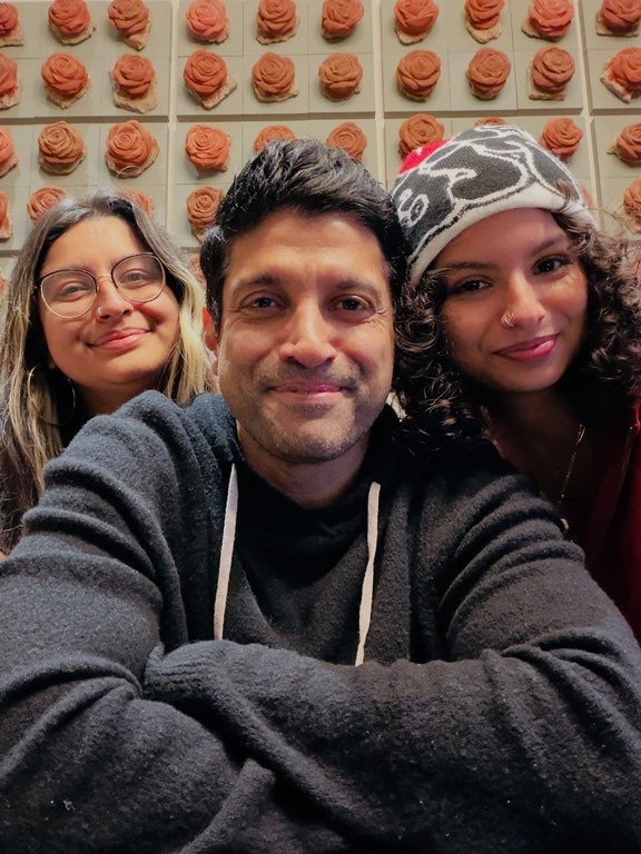 Фархан Ахтар и его дочери