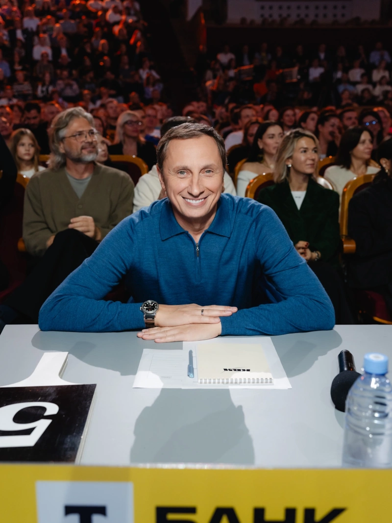 Ведущий шоу «Команды» Вадим Галыгин Ведущий шоу «Команды» Вадим Галыгин