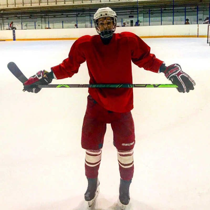 Хоккеист Петр Карпов Хоккеист Петр Карпов