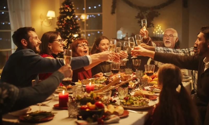 Новогодний стол для Лошади: яркие блюда и теплые оттенки