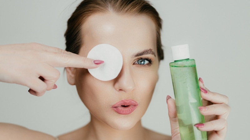 Мицеллярная вода: неожиданные бытовые трюки